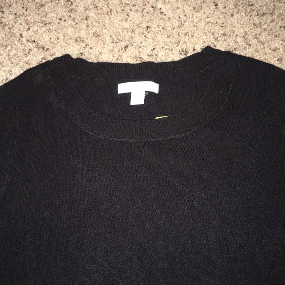 Black 3/4 sleeve sweater - Picture 2 of 2